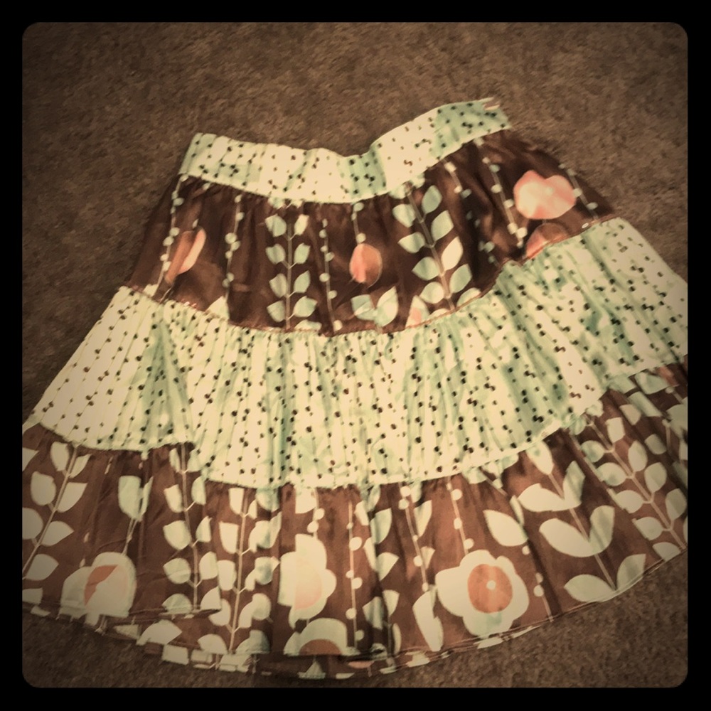 Ted Baker printed full skirt. Silk blend.